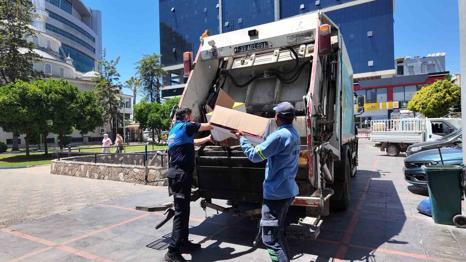 akdenizde son kullanma tarihi gecmis 230 gida urunu imha edildi 1 EmB2SesB
