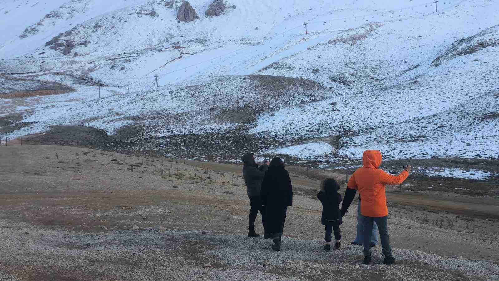 akdenizin incisi davraz kayak merkezi kar hasretiyle sezona basladi 1 ANv1ycUA
