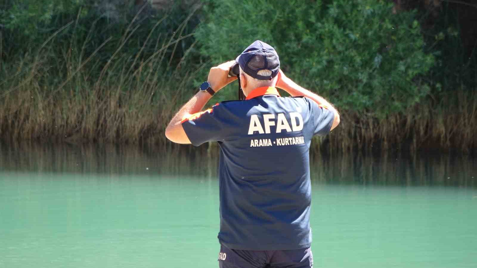 Akıntıya kapılan İsa 4 gündür aranıyor 5 akintiya kapilan isa 4 gundur araniyor 1 Y8b4CSj5