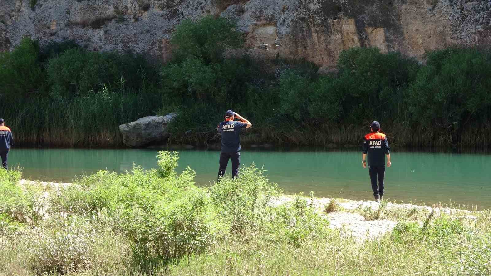 Akıntıya kapılan İsa 4 gündür aranıyor 6 akintiya kapilan isa 4 gundur araniyor 2 R48bjn5M