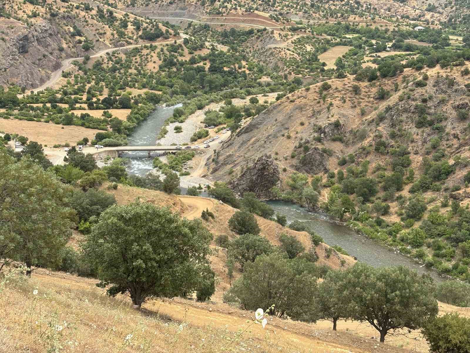 Akıntıya kapılarak kaybolan şahsı arama çalışmaları 11’inci gününde sürüyor 5 akintiya kapilarak kaybolan sahsi arama calismalari 11inci gununde suruyor 1 Y3McS7c3