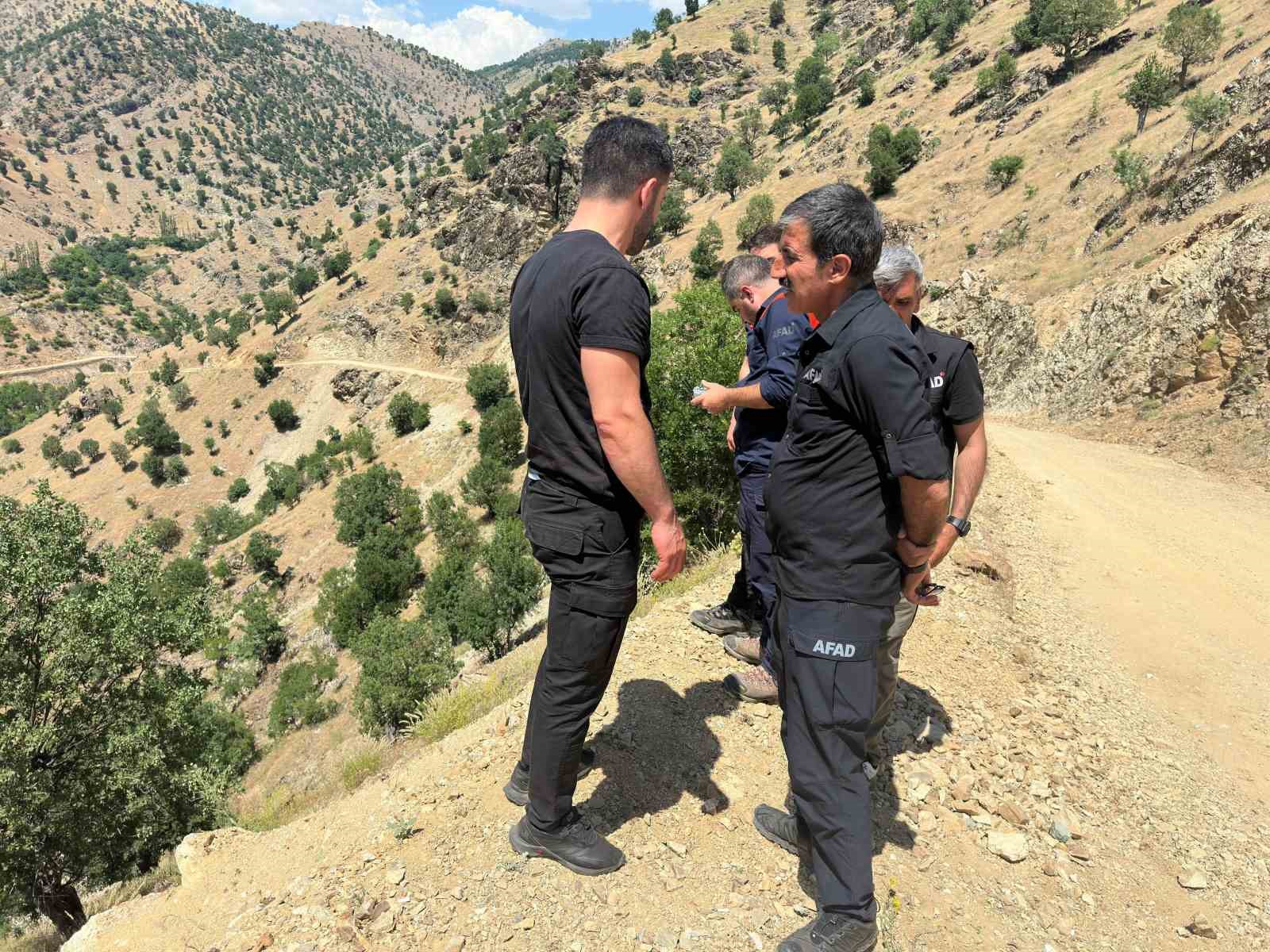 akintiya kapilarak kaybolan sahsi arama calismalari suruyor 5 b6lXAFUO