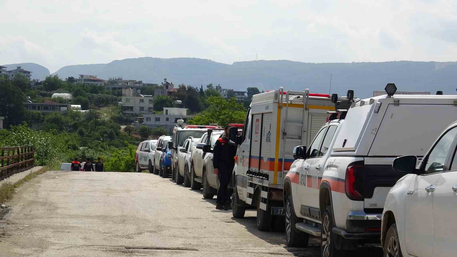 Akıntıya kapılarak nehirde kaybolan 20 yaşındaki genci arama çalışmaları üçüncü günde devam ediyor 10 akintiya kapilarak nehirde kaybolan 20 yasindaki genci arama calismalari ucuncu gunde devam ediyor 6 OJMIZCKz