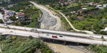 akintiya-kapilarak-nehirde-kaybolan-20-yasindaki-genci-arama-calismalari-ucuncu-gunde-devam-ediyor-ptcGBO7j.jpg