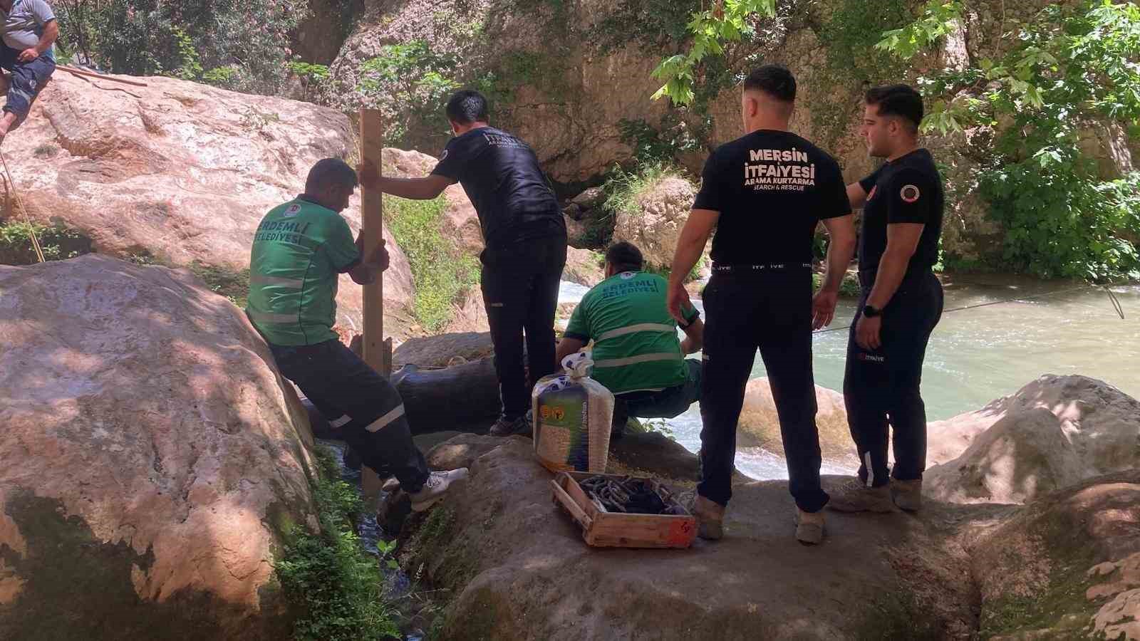 akintiya kapilip olen cocugun cansiz bedeni ikinci gunde guclukle cikarildi 2 NMOMi3Wq