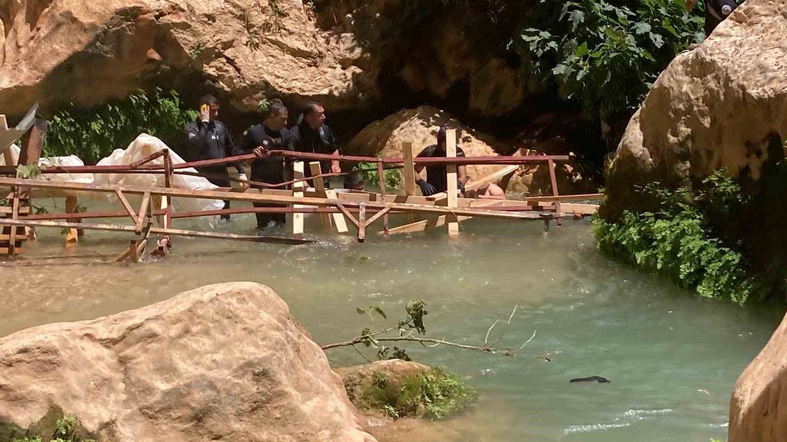 akintiya kapilip olen cocugun cansiz bedeni ikinci gunde guclukle cikarildi 4 hCP1drOX