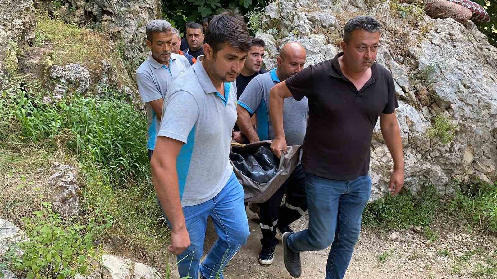 akintiya kapilip olen cocugun cansiz bedeni ikinci gunde guclukle cikarildi 6 vKRBKn8F