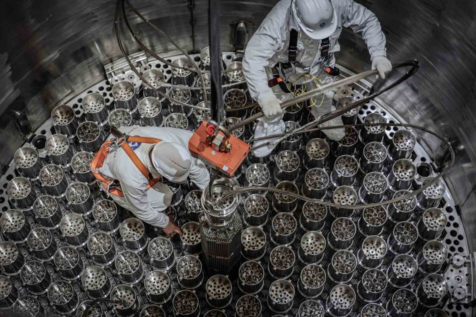 Akkuyu Nükleer Enerji Santrali’nde ilk üniteye temsili nükleer yakıt yüklendi 8 akkuyu nukleer enerji santralinde ilk uniteye temsili nukleer yakit yuklendi 4