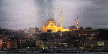 akomdan-istanbul-icin-firtina-ve-kar-yagisi-uyarisi-fII1OjBN.jpg