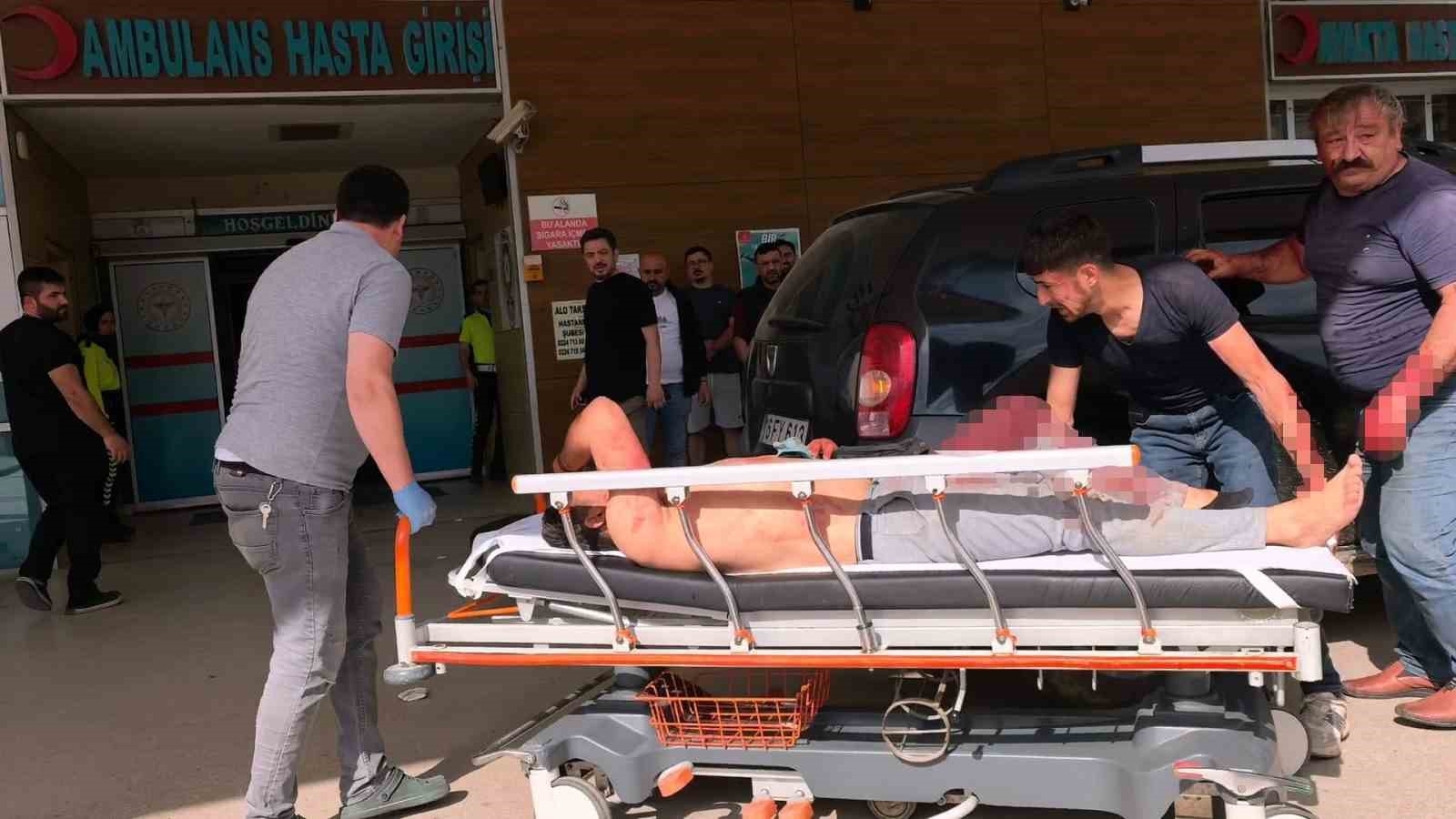 akraba arasi cikan kavga kanli bitti 1 agir yarali 1 MXjYIrG8