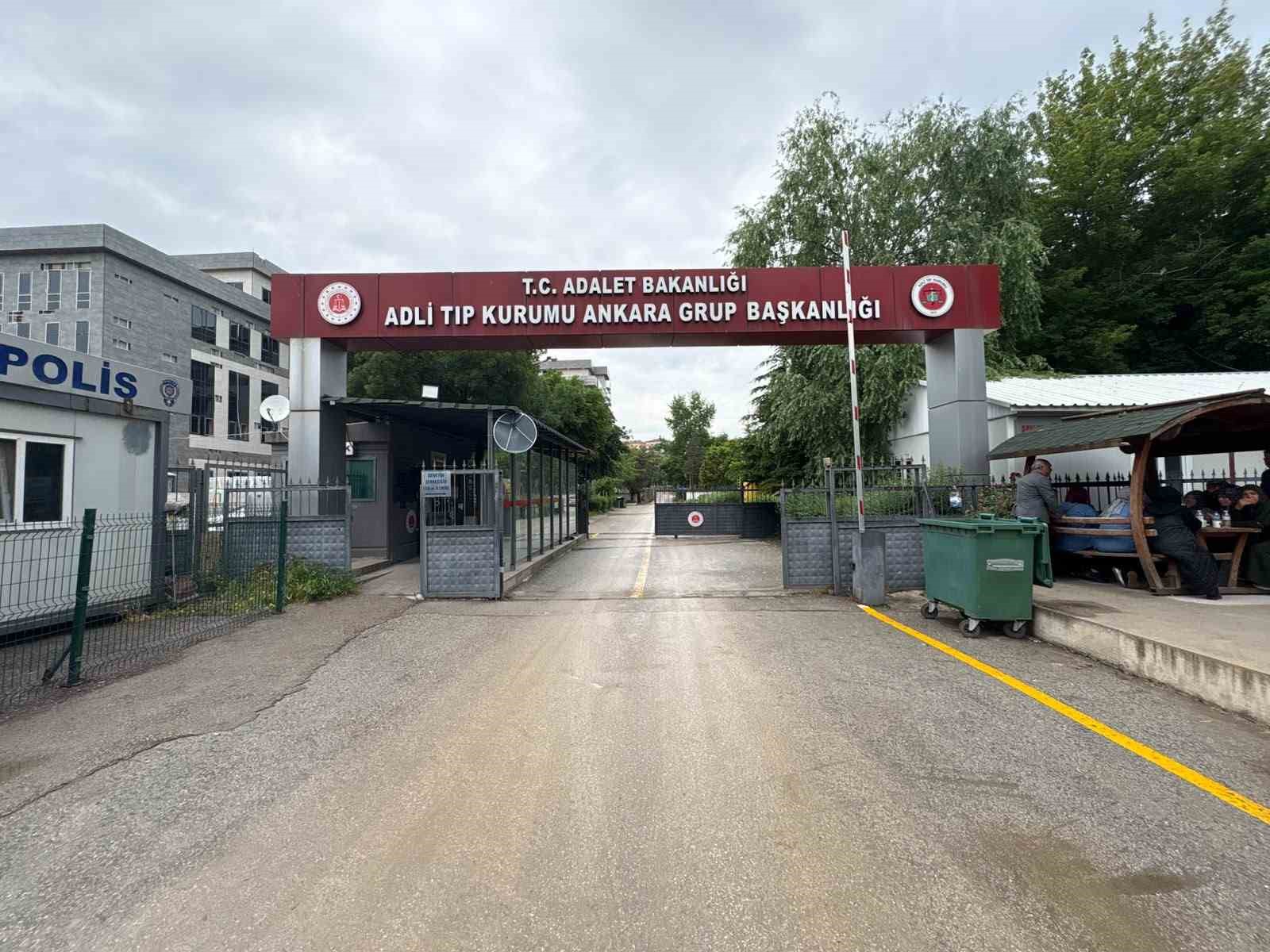 akraninin bicaklayarak oldurdugu 16 yasindaki cocugun babasi feryat etti benim cigerim yaniyor bitmis haldeyim HS62FVsJ