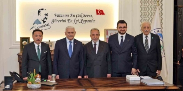 aksakallar-heyeti-baskani-yildirim-eminim-ki-kayseri-yil-boyunca-turk-dunyasi-kultur-baskenti-unvaninin-pqVw5Epf.jpg