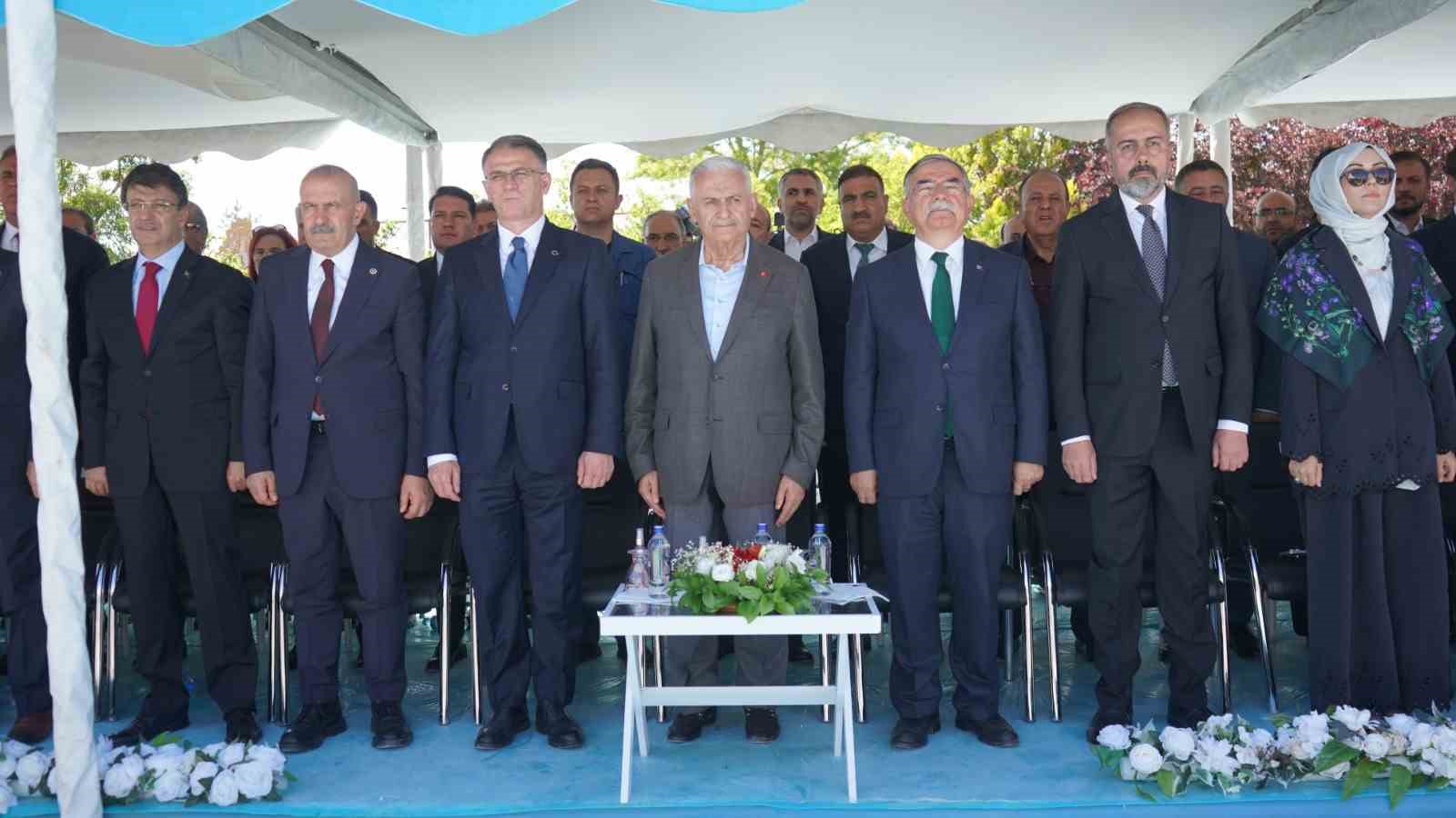 Aksakallar Konseyi Başkanı Binali Yıldırım: "Denizler olmasaydı dünyanın yarısı açlıktan, diğer yarısı da soğuktan etkilenirdi" 9 aksakallar konseyi baskani binali yildirim denizler olmasaydi dunyanin yarisi acliktan diger yarisi da soguktan 9pQVfk4S