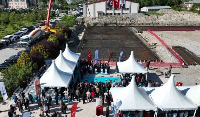 aksakallar-konseyi-baskani-binali-yildirim-denizler-olmasaydi-dunyanin-yarisi-acliktan-diger-yarisi-da-soguktan-AOmhBPmJ.jpg