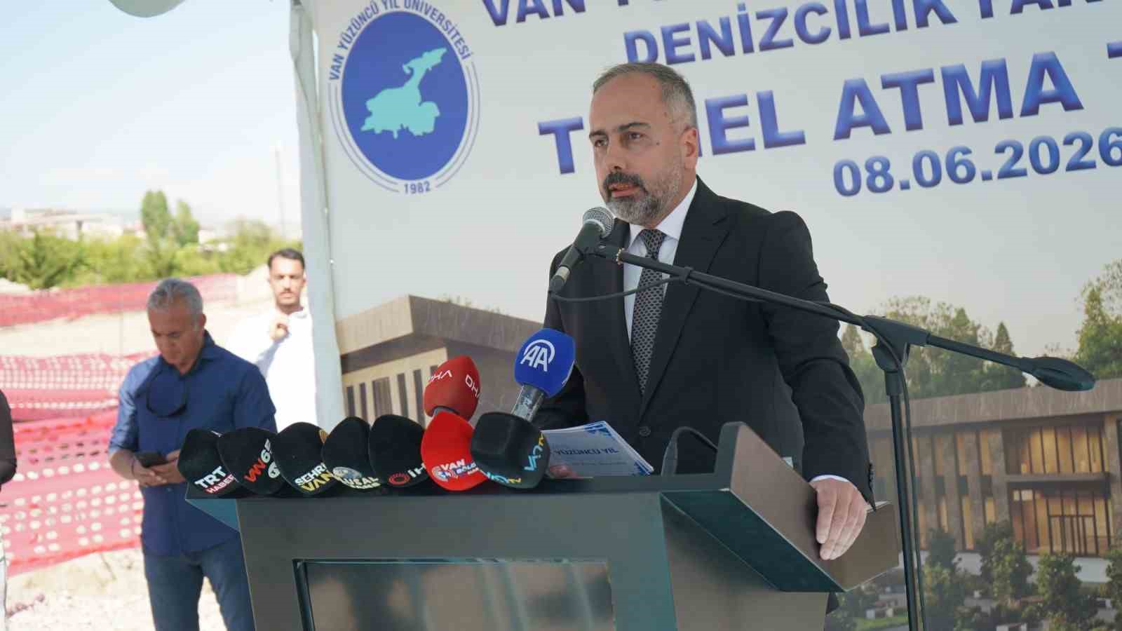 Aksakallar Konseyi Başkanı Binali Yıldırım: "Denizler olmasaydı dünyanın yarısı açlıktan, diğer yarısı da soğuktan etkilenirdi" 15 aksakallar konseyi baskani binali yildirim denizler olmasaydi dunyanin yarisi acliktan diger yarisi da soguktan wdtcdMCj