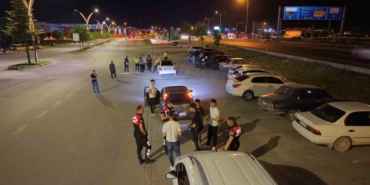 aksaray-sokaklarinda-sok-uyulama-mQg8JgpK.jpg