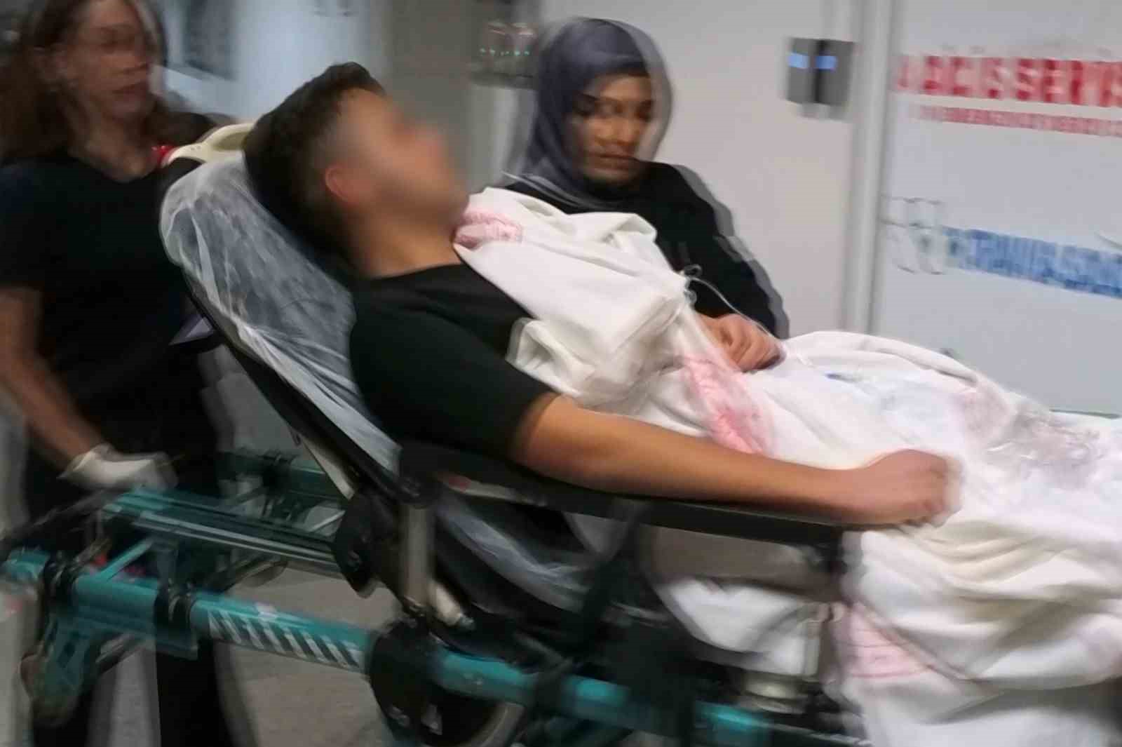 aksarayda 14 yasindaki cocuk sokak ortasinda bicaklandi supheli kayiplara karisti 1 rjV5g7HV