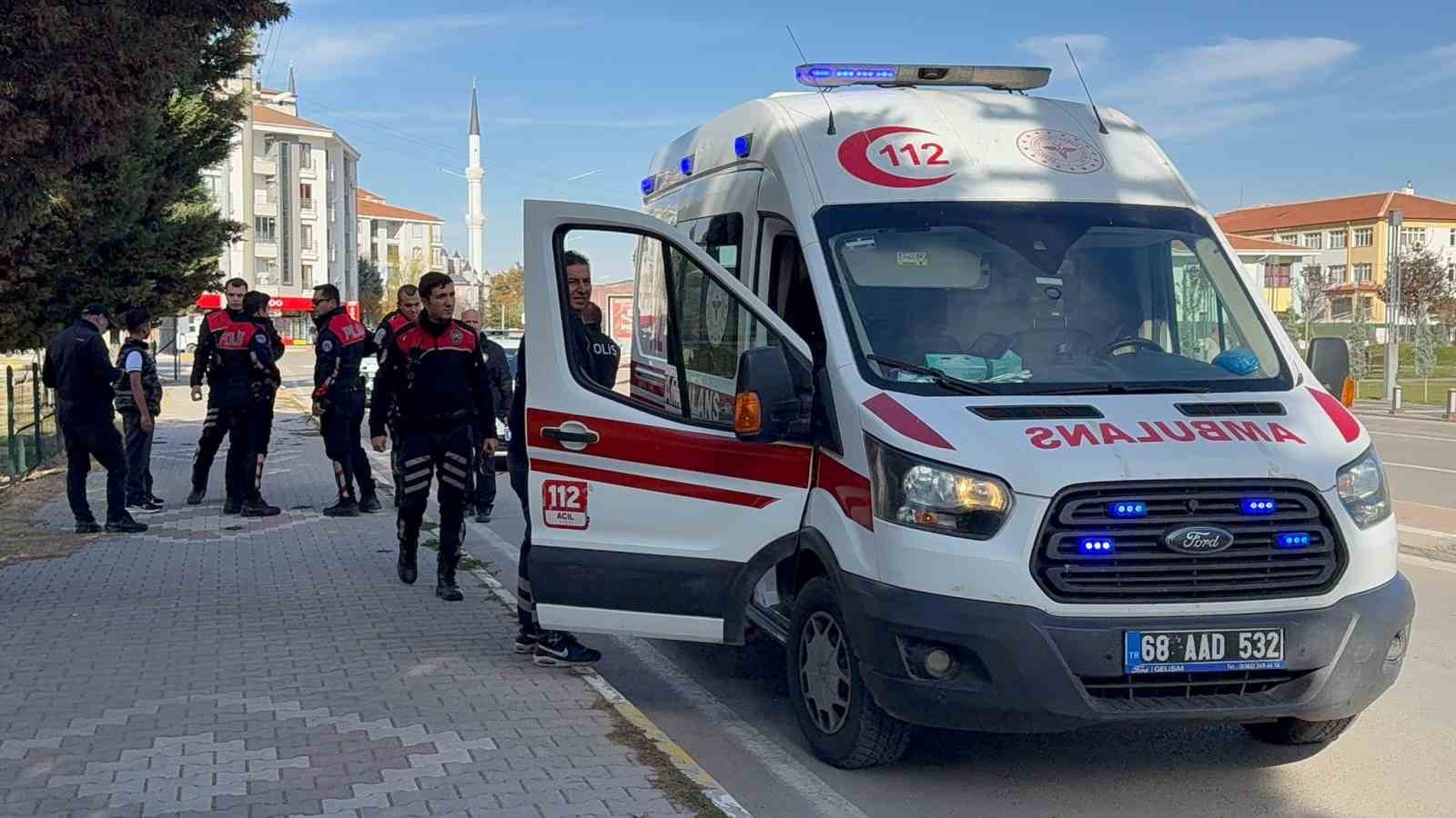aksarayda 16 yasindaki cocuk parkta bicaklandi 1
