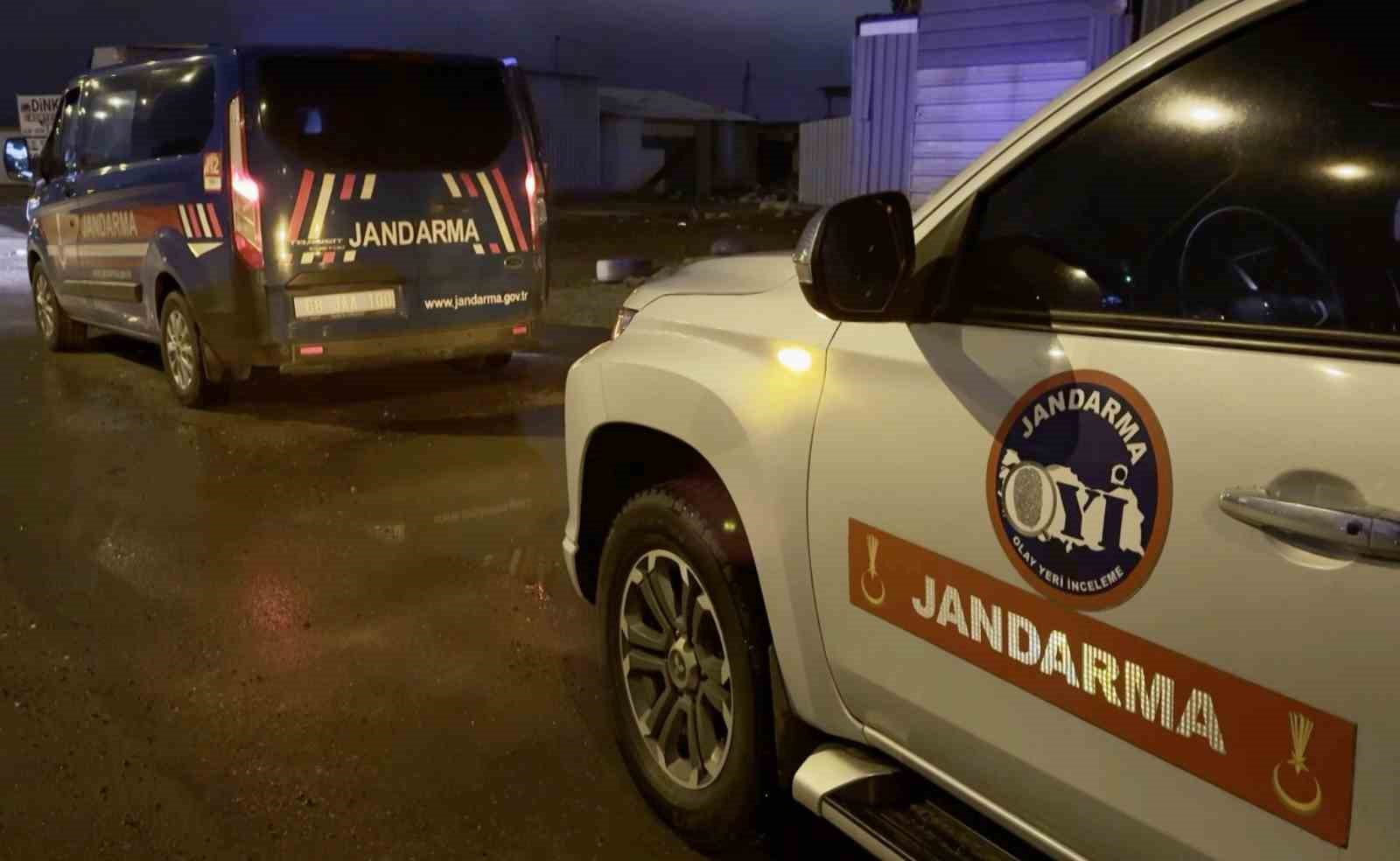 aksarayda 3 cocuk 1 genci darp edip bicakla agir yaraladi 1 tutuklama 0 ODbw2QUU