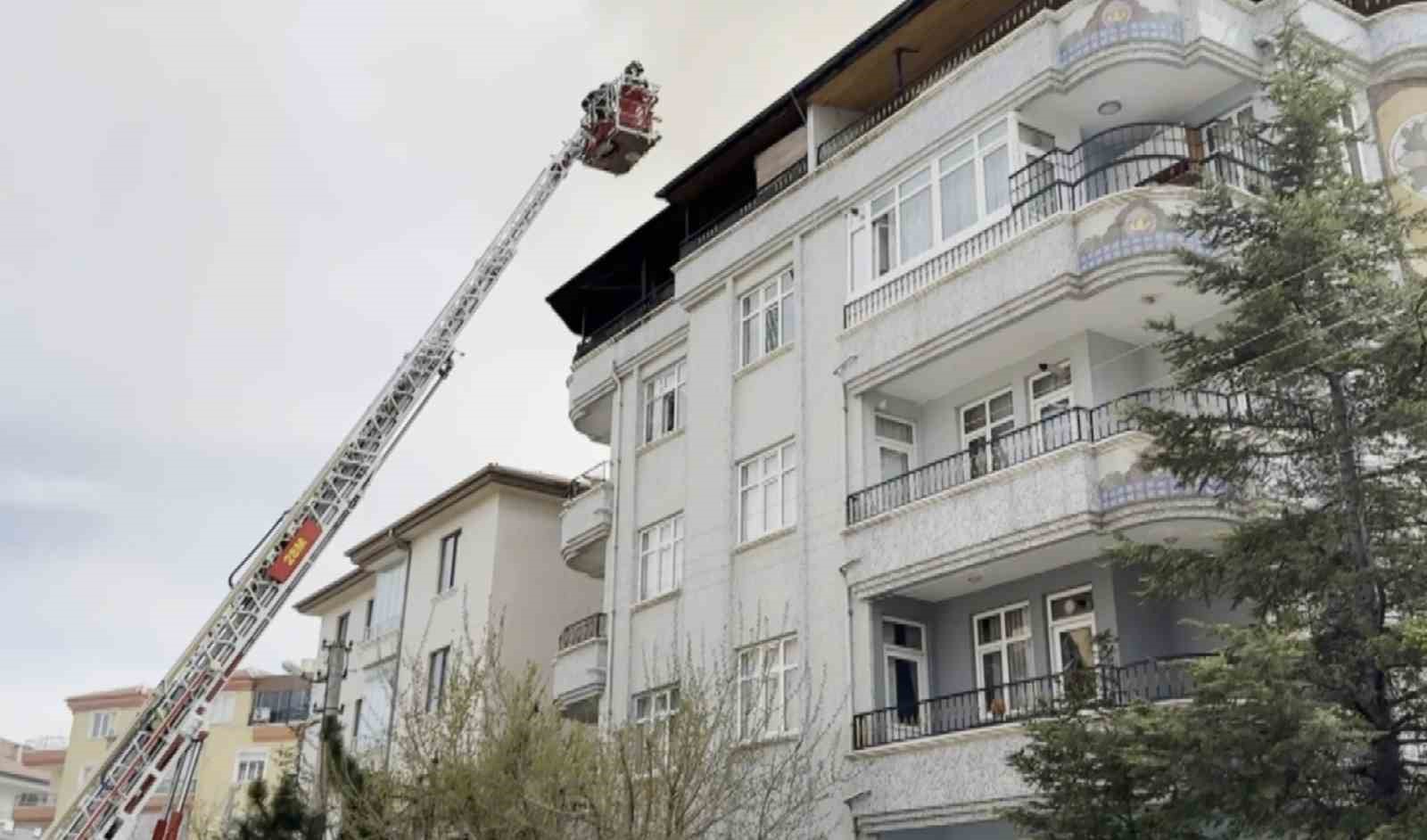 aksarayda 5 katli apartmanda yangin panigi bina tahliye edildi 5 W2jLvuTp