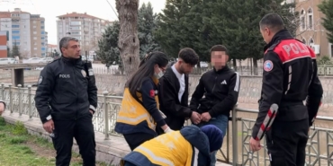 aksarayda-akrani-tarafindan-bicaklanan-16-yasindaki-cocuk-yaralandi-jQ3jqREB.jpg