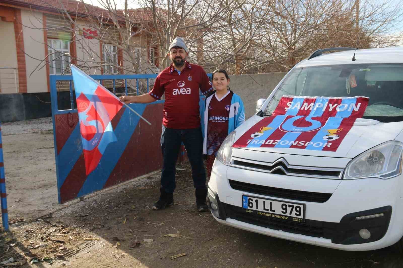 Aksaray’da bordo-mavi köy: Trabzonspor sevgisi yıllardır sürüyor 4 aksarayda bordo mavi koy trabzonspor sevgisi yillardir suruyor 0 v96aFJs3