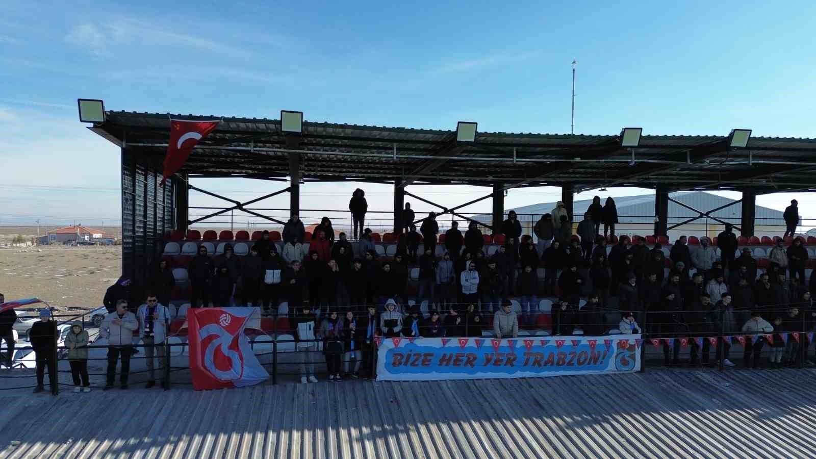 Aksaray’da bordo-mavi köy: Trabzonspor sevgisi yıllardır sürüyor 6 aksarayda bordo mavi koy trabzonspor sevgisi yillardir suruyor 2 TASNRYcL