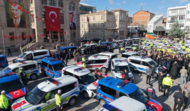 aksarayda-emniyet-ve-jandarma-arac-filosuna-118-yeni-arac-katildi-fi74NdKO.jpg