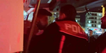 aksarayda-evimi-basti-kavgasi-polisin-mudahalesiyle-son-buldu-8JTAYFxp.jpg