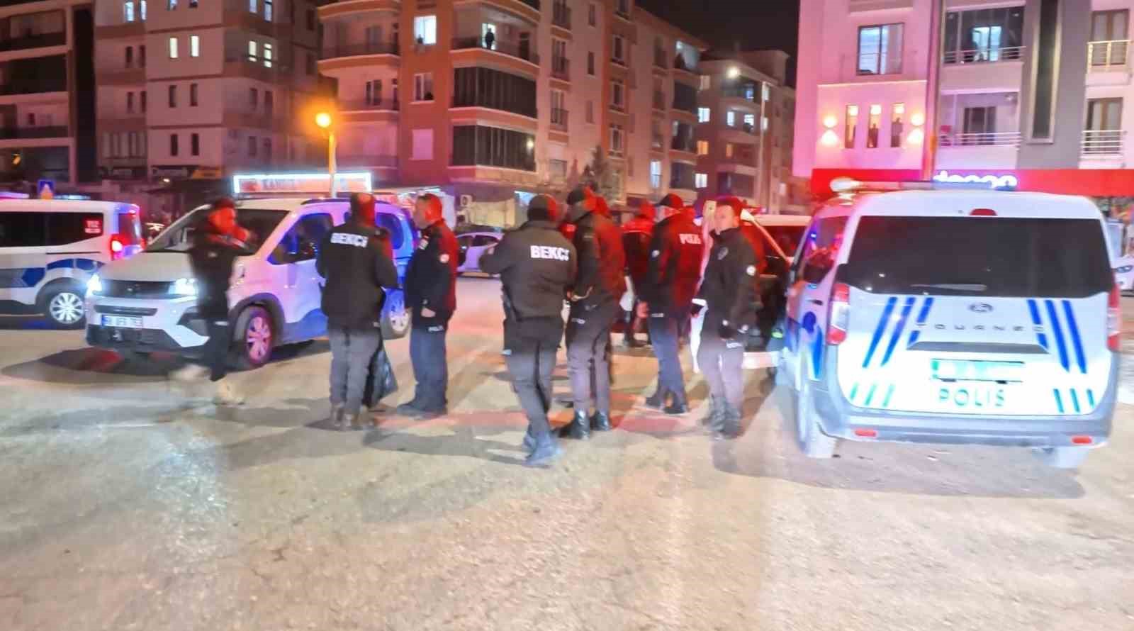 aksarayda hasarli kaza sonrasi ortalik karisti 5 gozalti 2 HpBwvPJw