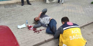 aksarayda-iki-kardes-tartistiklari-genci-bicakla-yaralayip-kacti-MKxxJmEy.jpg