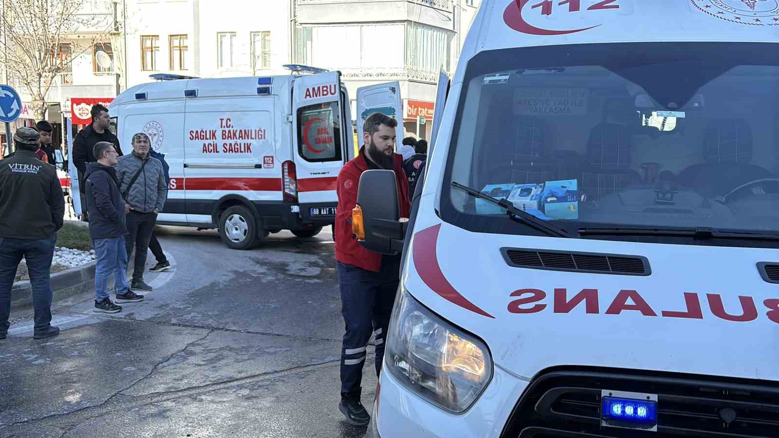 Aksaray’da iki motosiklet çarpıştı: 4 yaralı 6 aksarayda iki motosiklet carpisti 4 yarali 2 Zez6cS7W