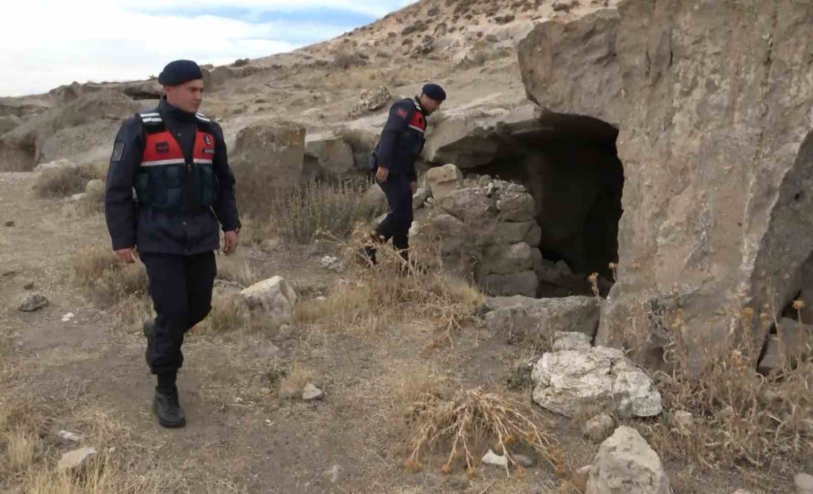 aksarayda jandarma ekipleri tarihi mekanlarda devriyede 0 uEEPhsQO
