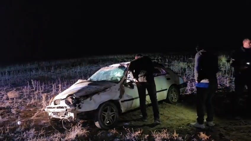 Aksaray’da kontrolden çıkan otomobil takla attı: 3 yaralı 6 aksarayda kontrolden cikan otomobil takla atti 3 yarali 2 RFOIZiHn