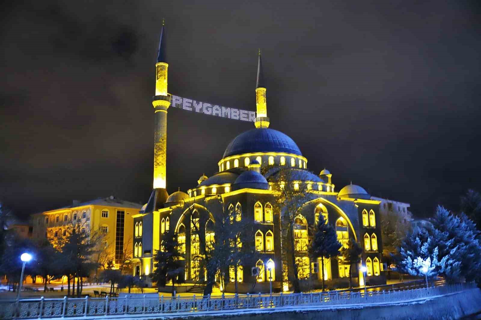 aksarayda mahyalar camileri susluyor 1 rrGsQKNP
