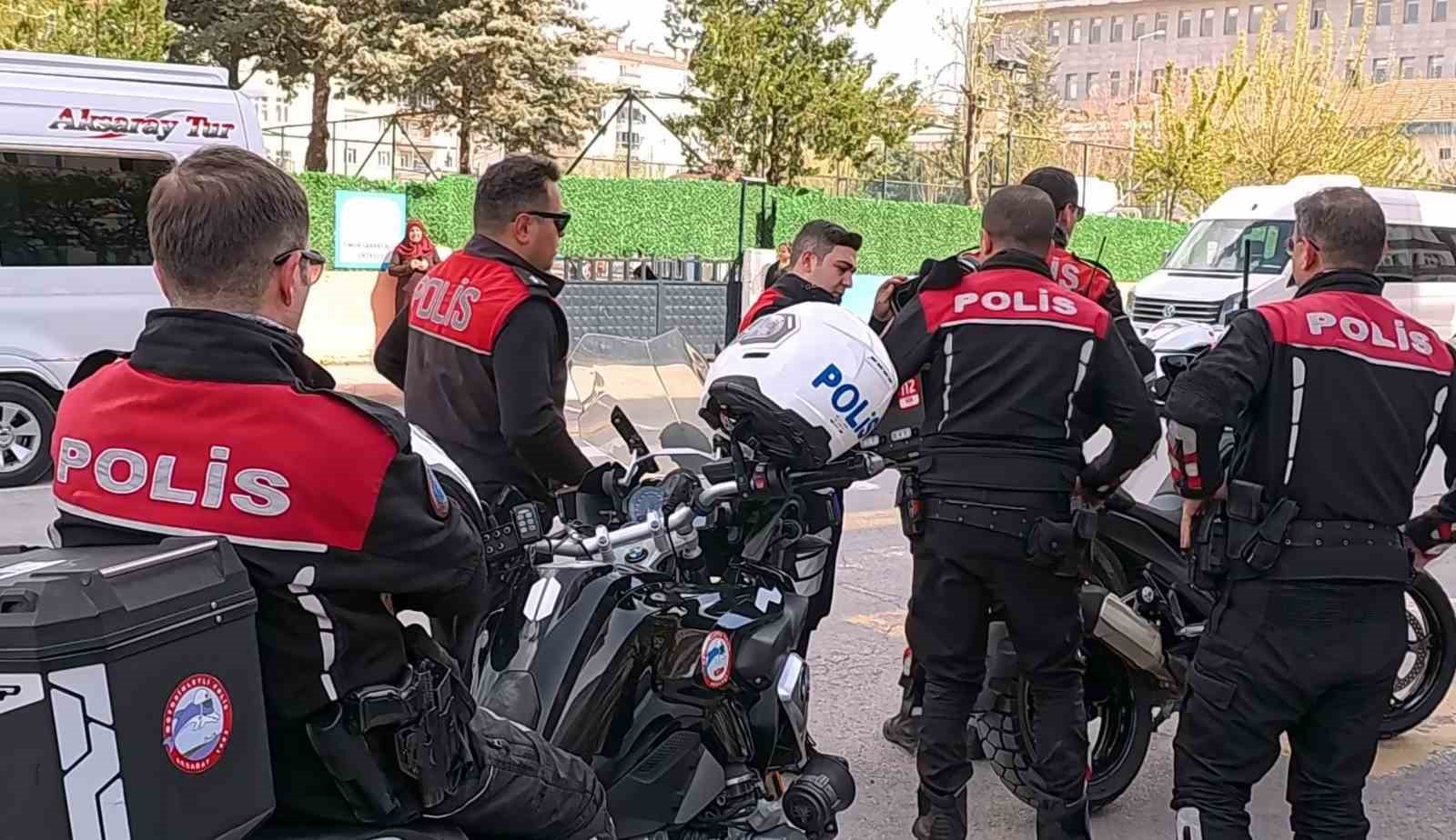 aksarayda okullar polisin gozetiminde 7 mK58Ot73