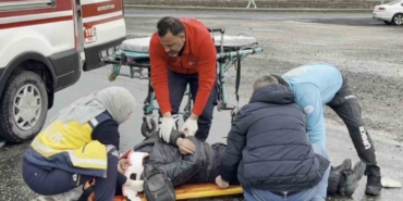 aksarayda-otomobil-ile-motosiklet-carpisti-1-yarali-dT3kGGkY.jpg
