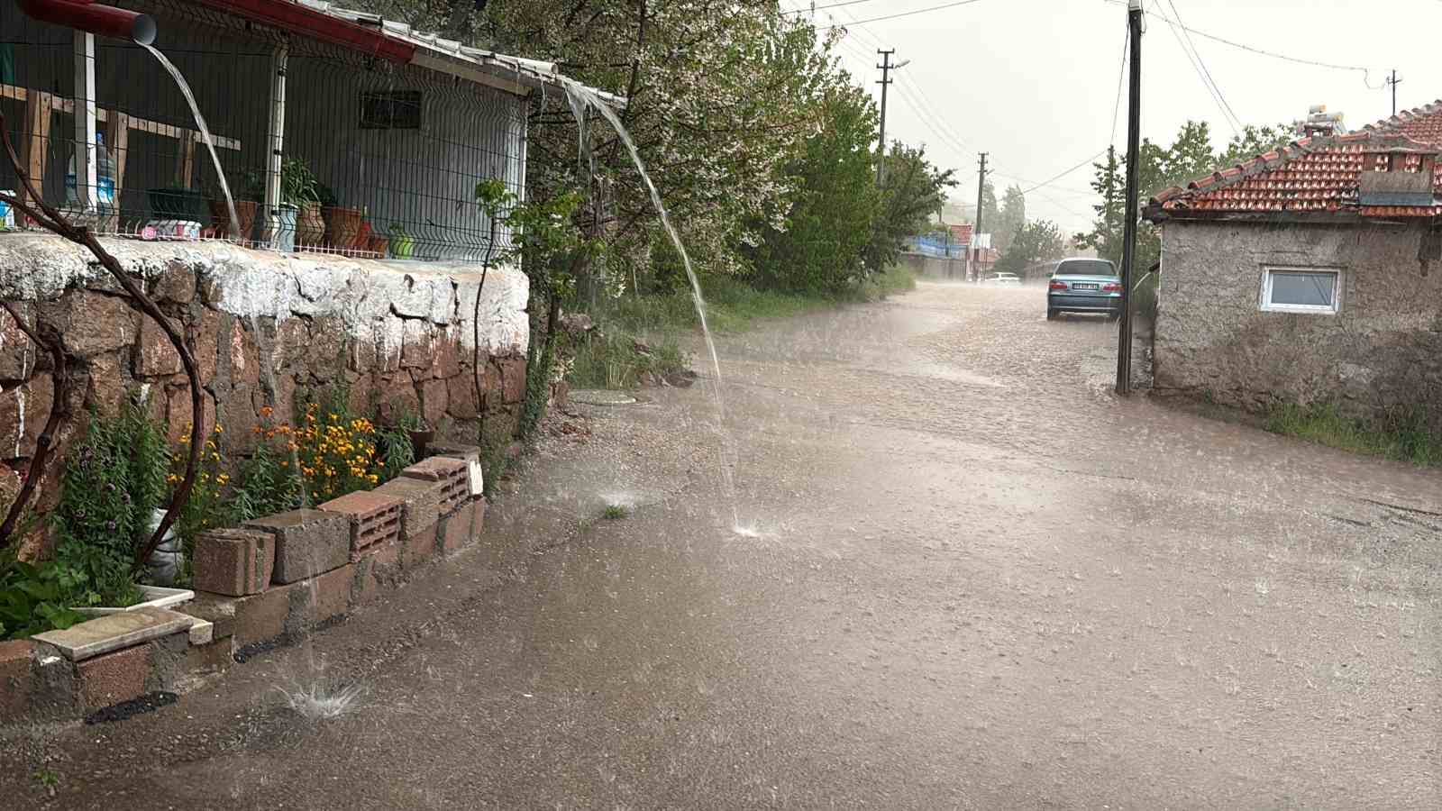 aksarayda saganak sonrasi yollar gole dondu 7 SJMCcQm2