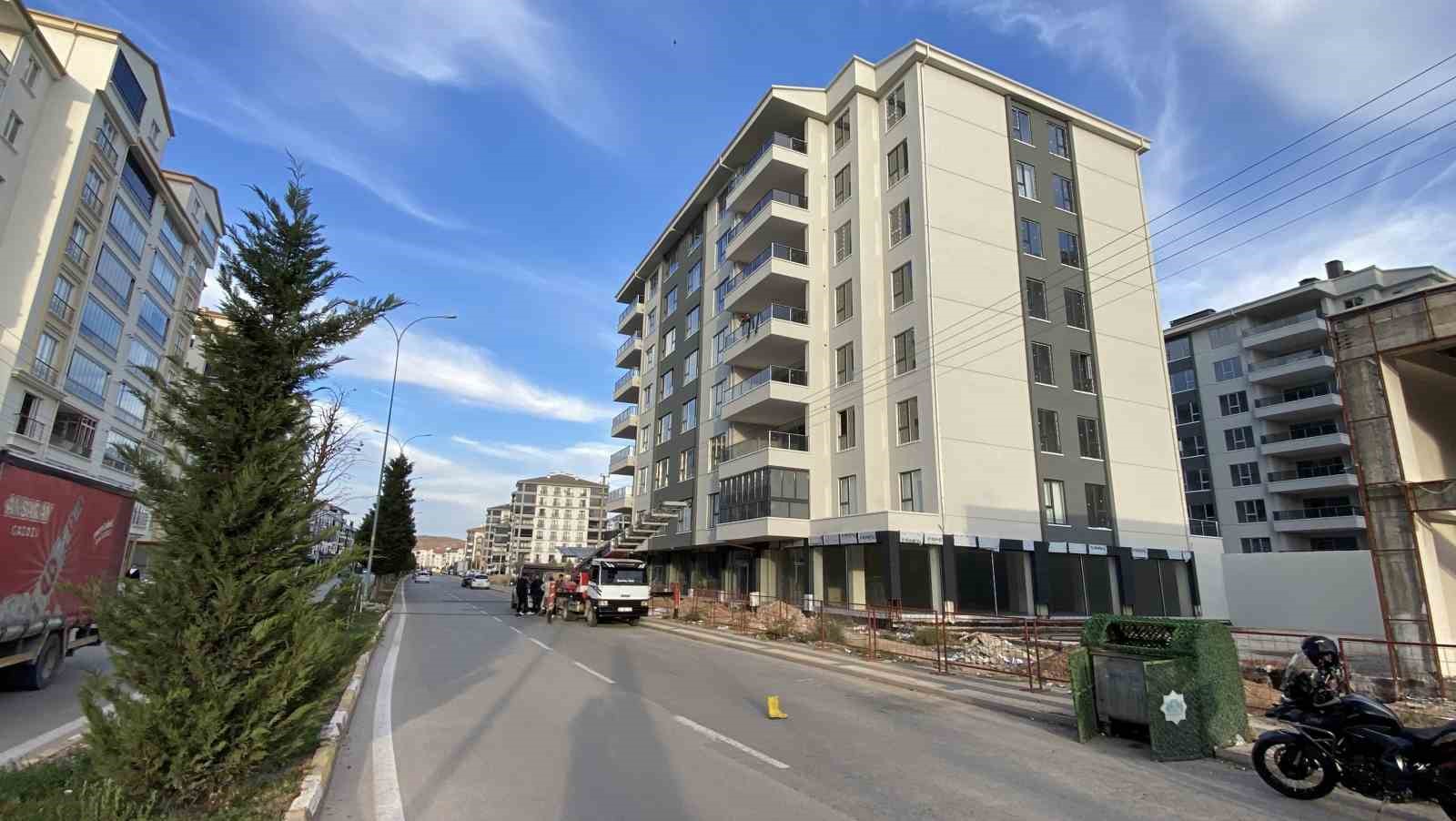 aksarayda sari cizmeli yol guvenligi 3 swsBBh9w