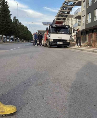 aksarayda-sari-cizmeli-yol-guvenligi-sRgN3B4Z.jpg