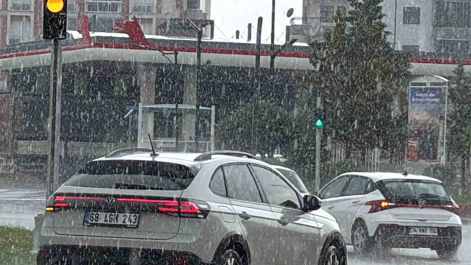 aksarayda siddetli yagmur etkili oldu 0 Tn1sFTU7