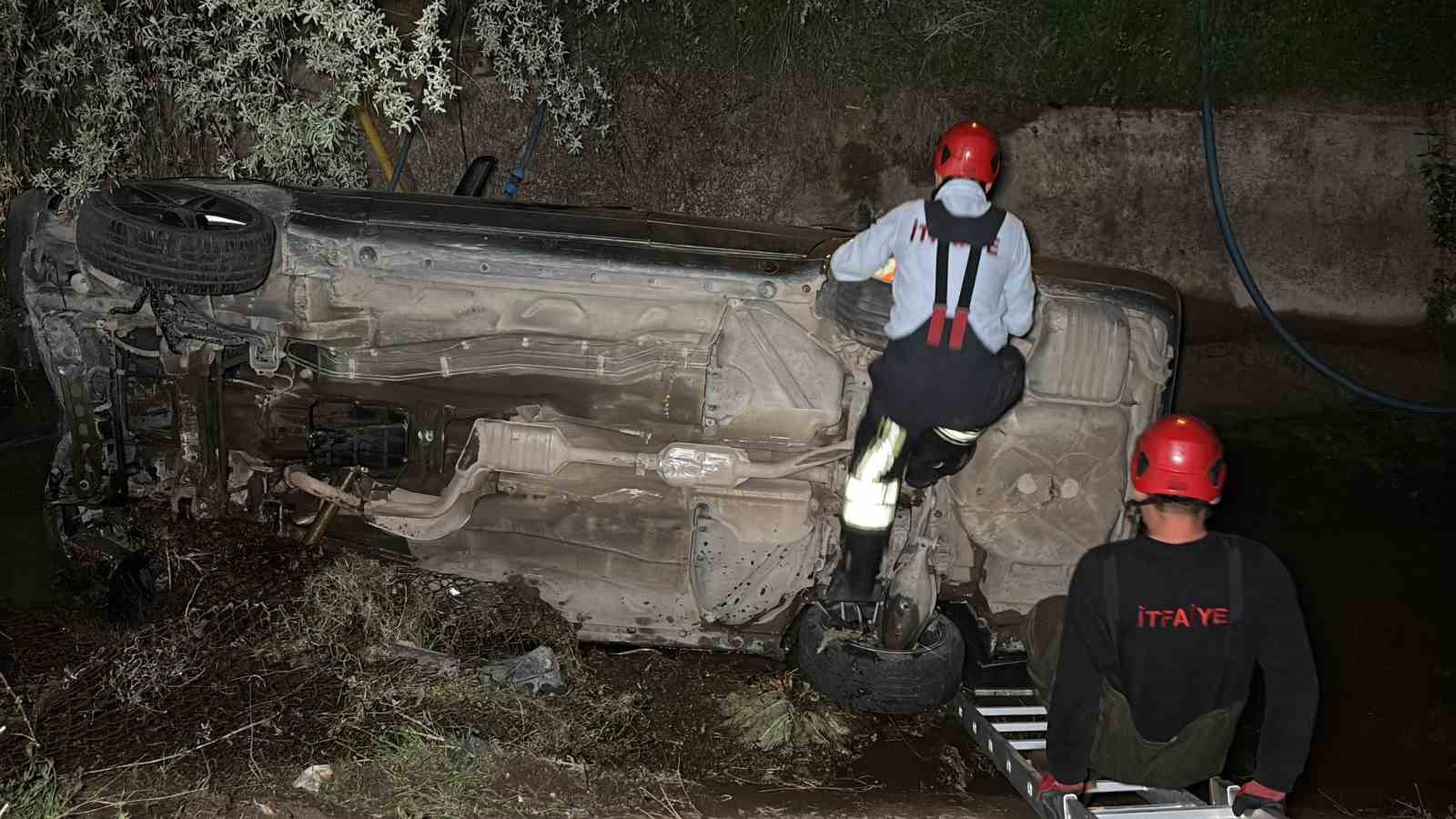 aksarayda sulama kanalina dusen arac ekipleri alarma gecirdi 0 AHyKy6bS
