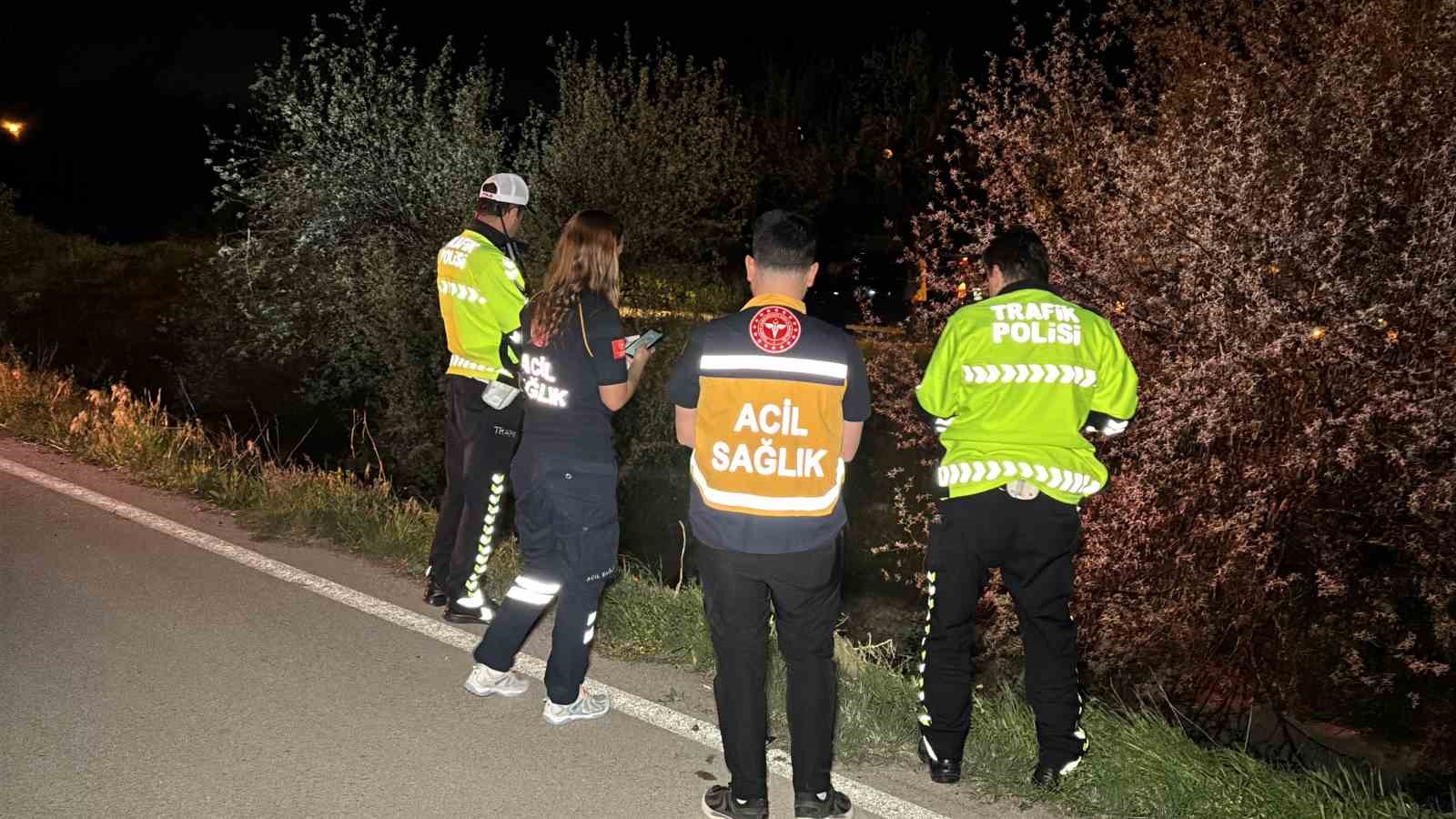 aksarayda sulama kanalina dusen arac ekipleri alarma gecirdi 8 6Ypssdjc