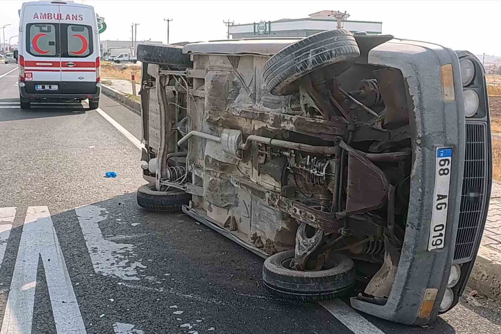 aksarayda tir ile otomobil carpisti 3 yarali 3 eZCI97zy