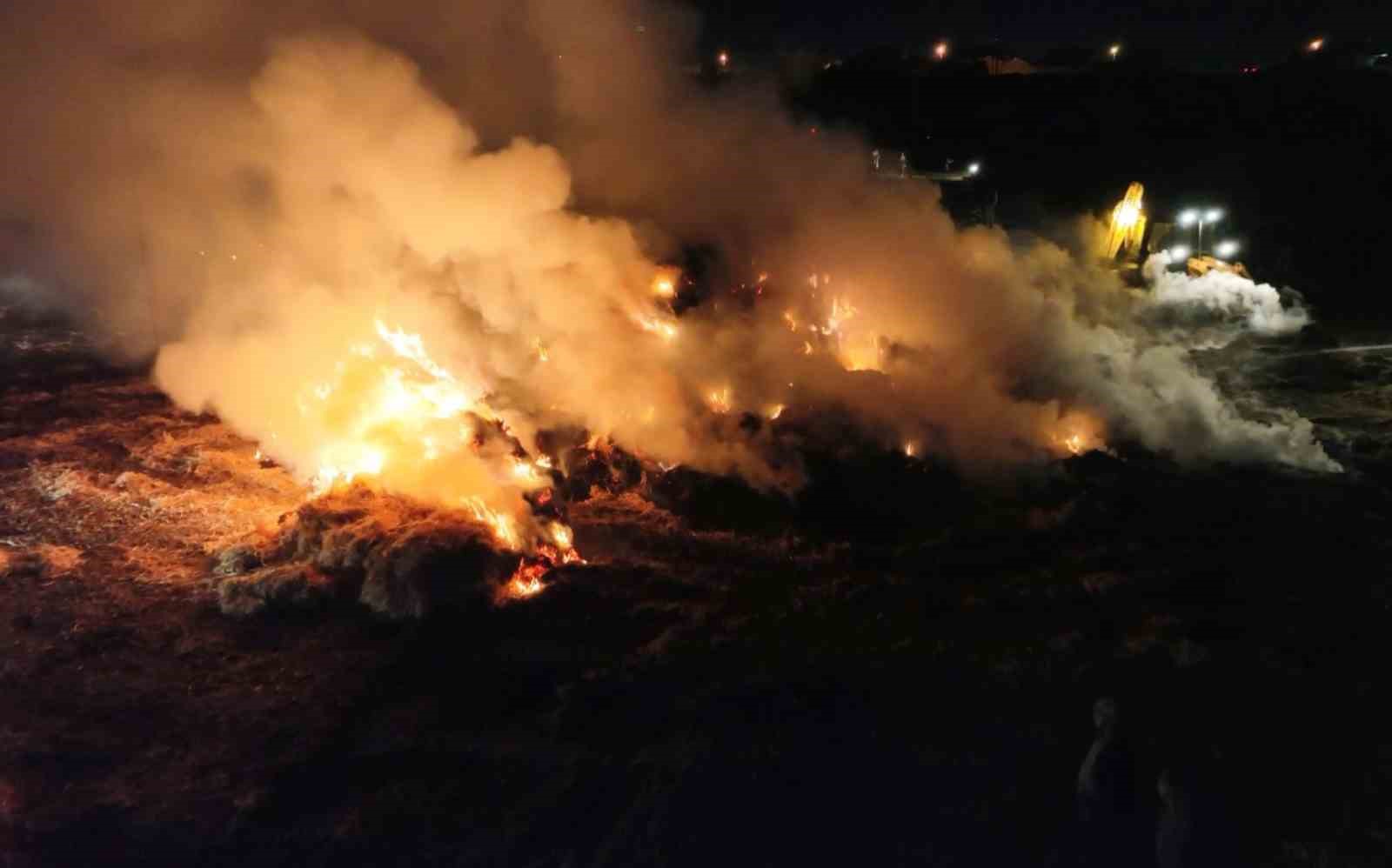 aksarayda tonlarca saman balyasi alev alev yandi o anlar dron kamerasinda 3 ySKOBBH1
