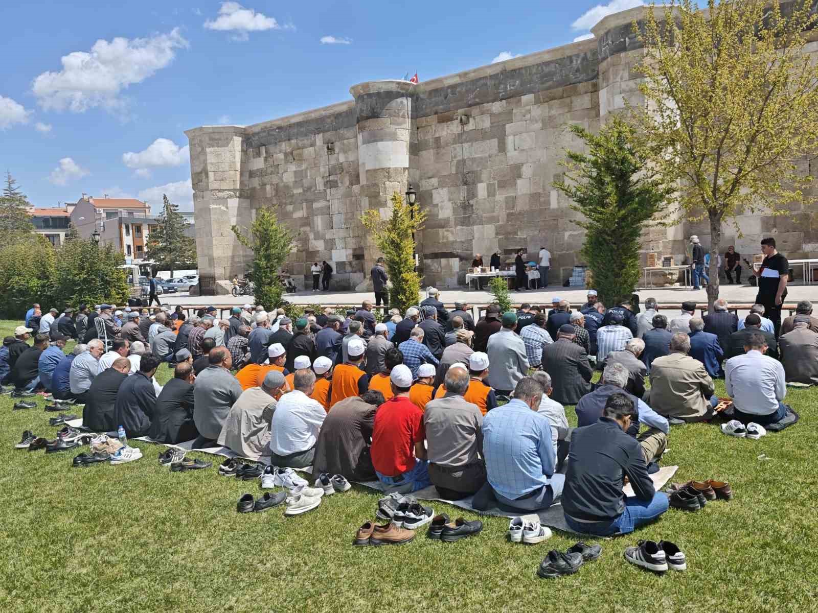 aksarayda yogun yagis nedeniyle sukur duasi yapildi 5 rZYeXSkp