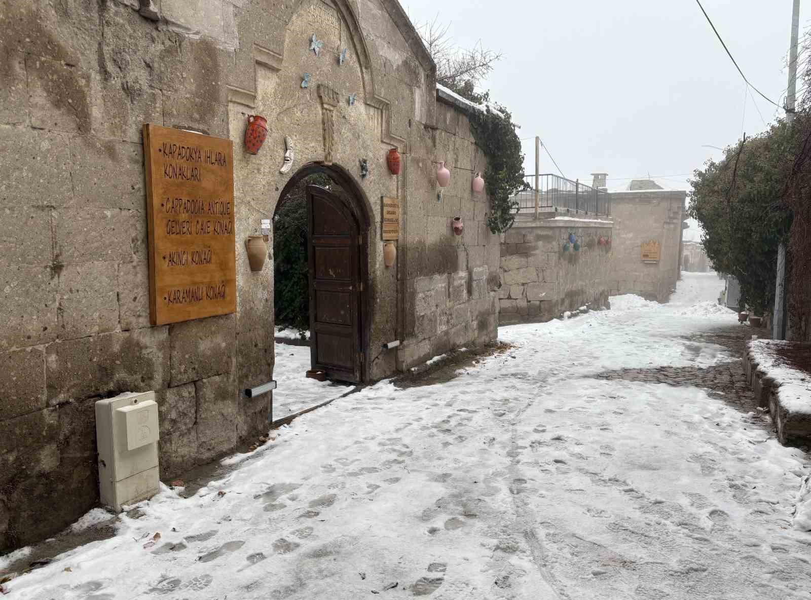 aksarayin guzelyurt ilcesinde kar yagisi etkili oldu 0 uEpiHQUZ