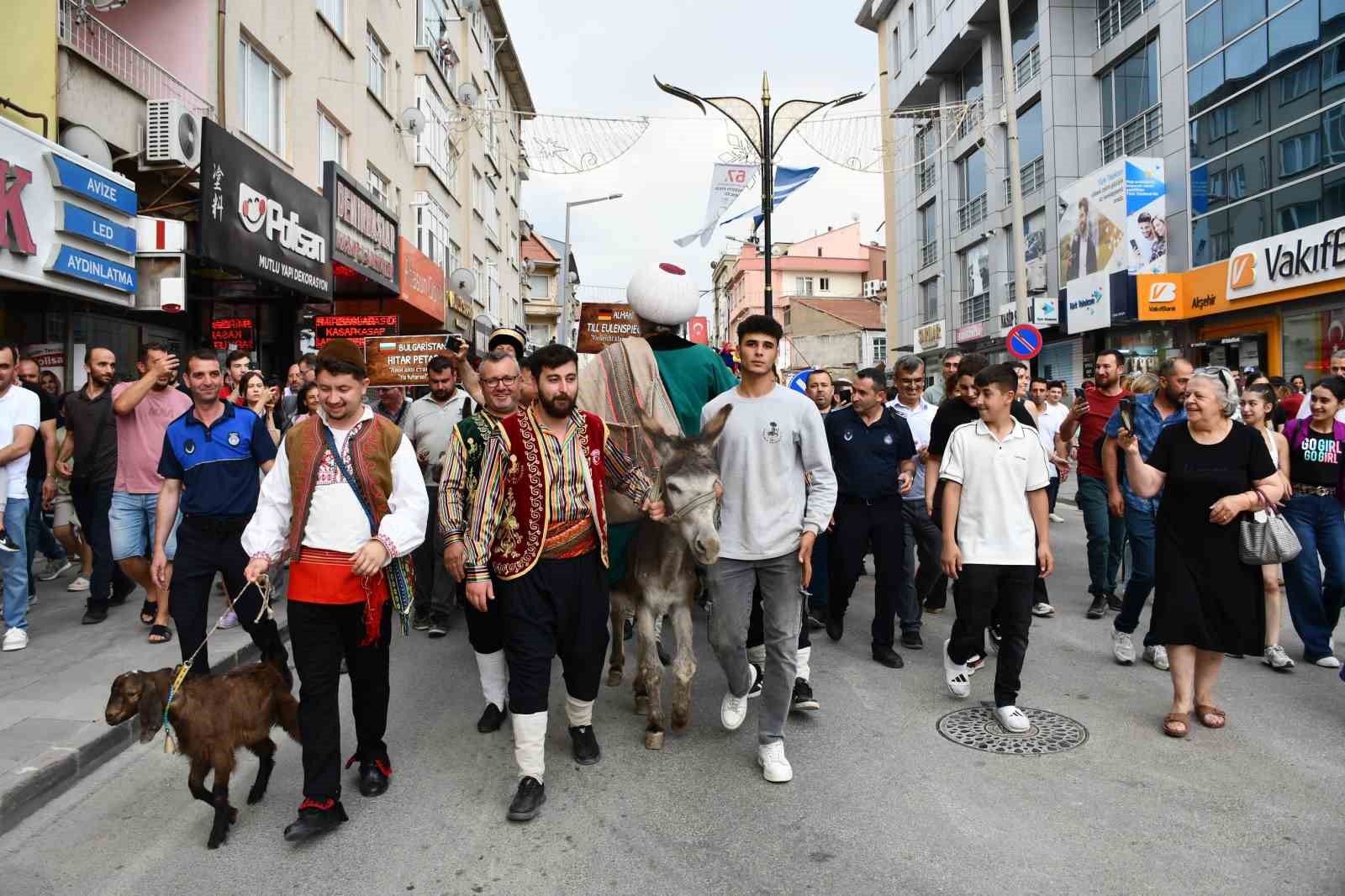 Akşehir Nasreddin Hoca Şenliği’nde ‘kayyum’lu başlangıç 5 aksehir nasreddin hoca senliginde kayyumlu baslangic 1 haNADX3C