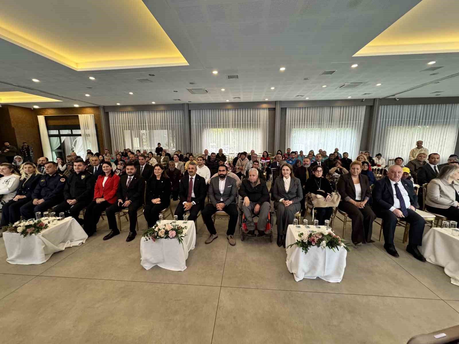 akulu sandalyeye kavusan vatandaslar sevincten agladi 6 yQ2Dy2mH