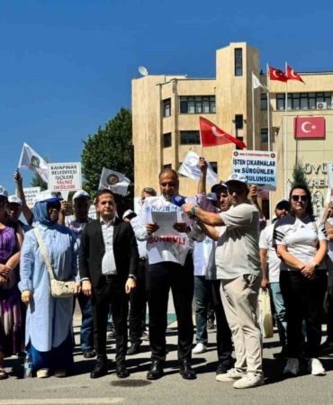 akuzum-isten-cikarilan-isciler-ile-bir-araya-geldi-Z7Ya8VsN.jpg